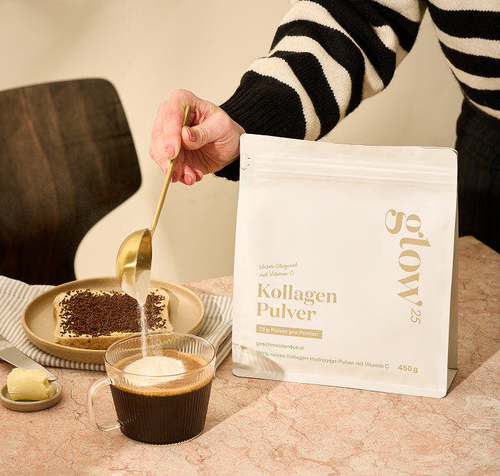 Women eating breakfast with a Glow Coffee with the Glow25 collagen powder